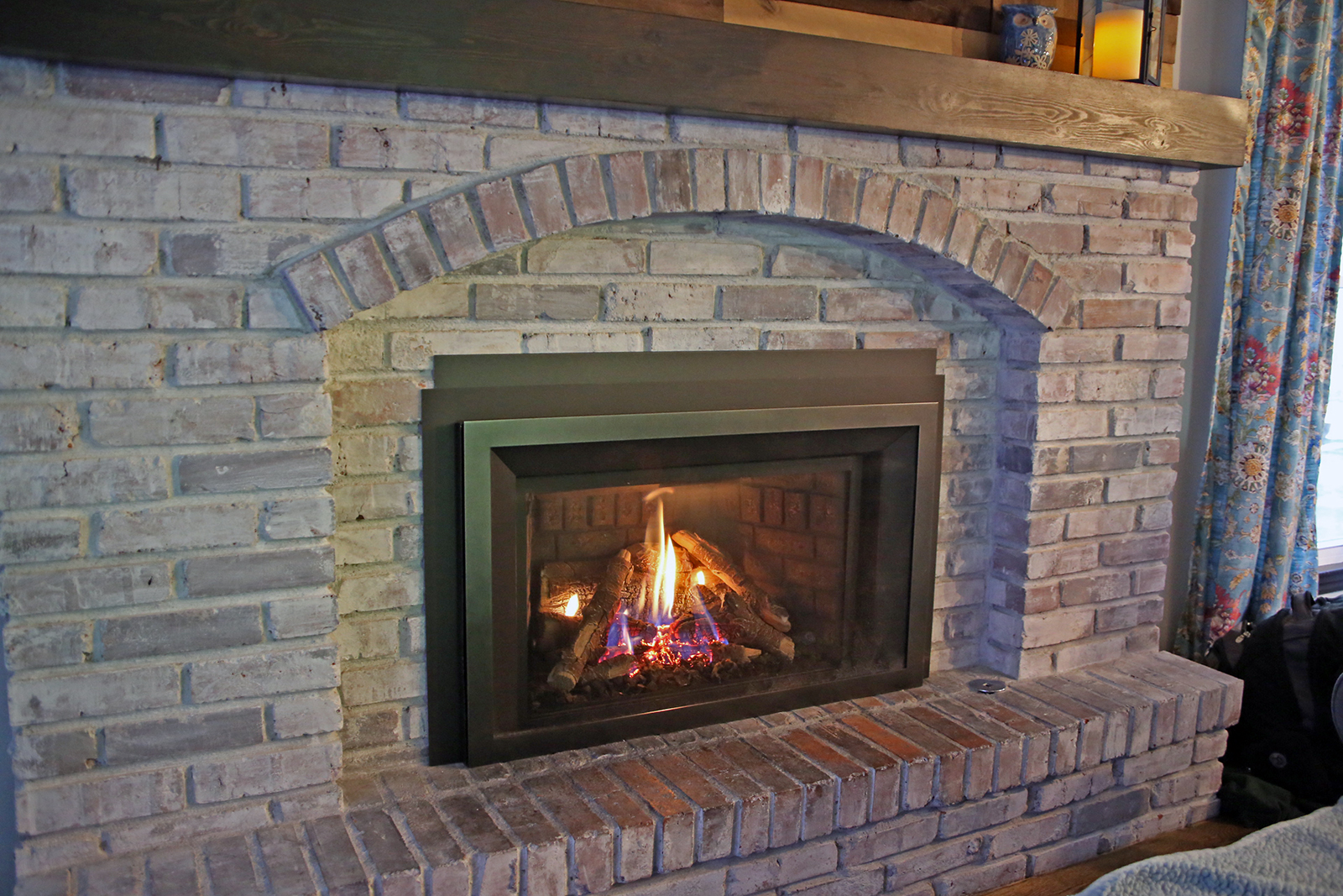 Fireplace with Screen